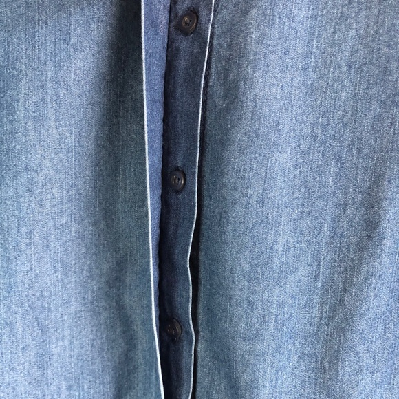 Girls Chambray Button up w/ bow sleeves Size M - Picture 4 of 5